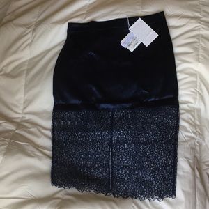 NWT Blue La Perla silk/lace slip/skirt from Italy